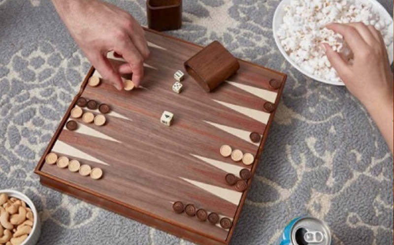 راهنمای انتخاب تخته نرد برای مبتدیها و حرفه ای ها راهنمای انتخاب تخته نرد برای مبتدیها و حرفهایها